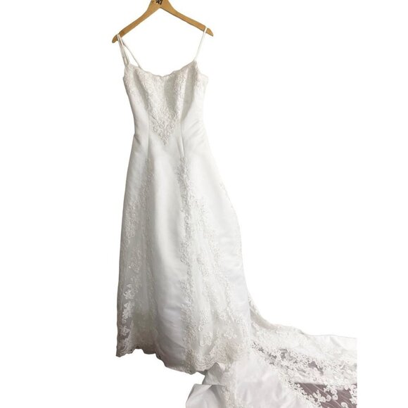 David's Bridal Michaelangelo Lace Trim Beaded Wedding Dress W/Train - 6 - Picture 1 of 15